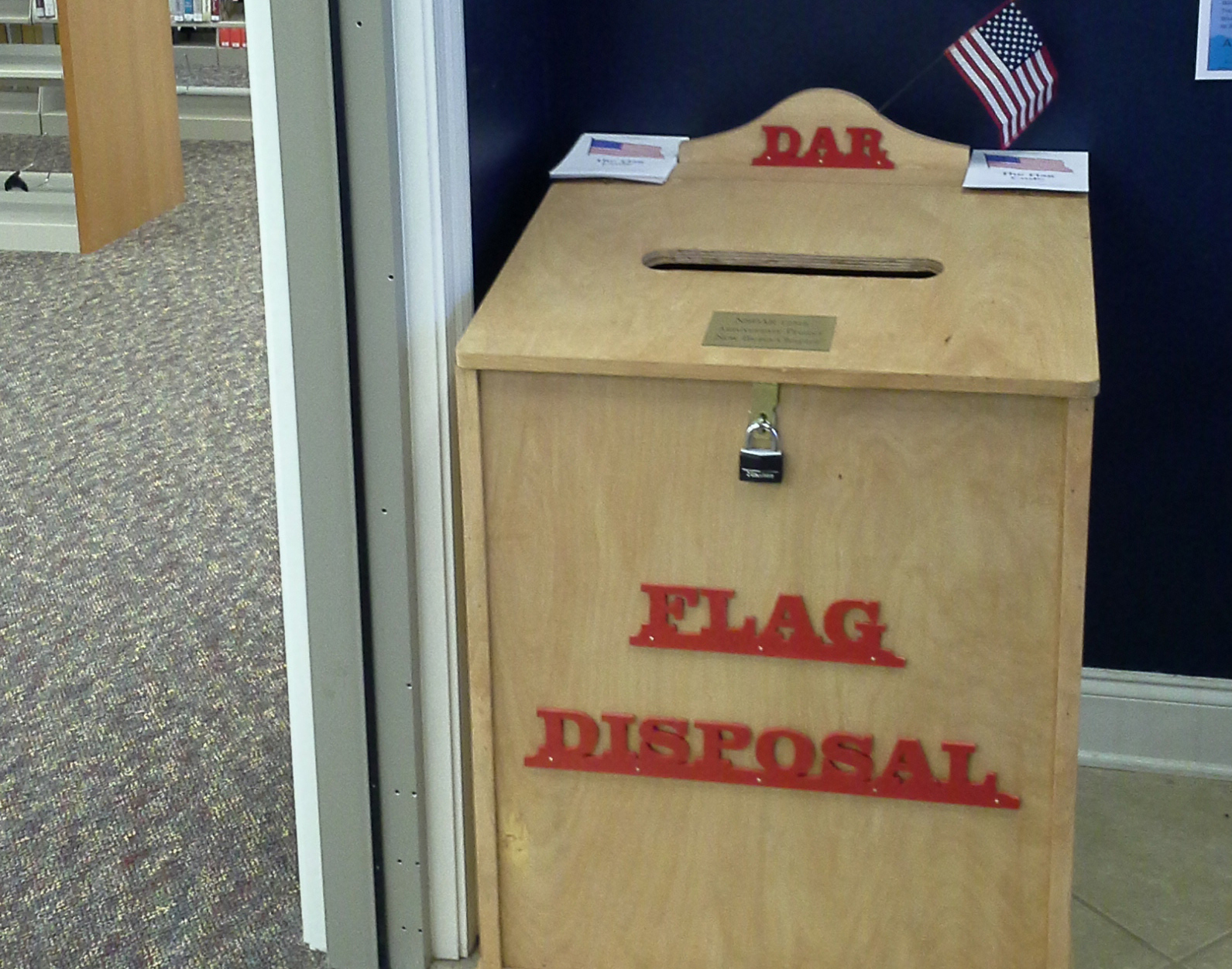 flag box